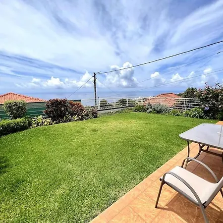 Casa Darcey By Your Madeira Hébergement de vacances